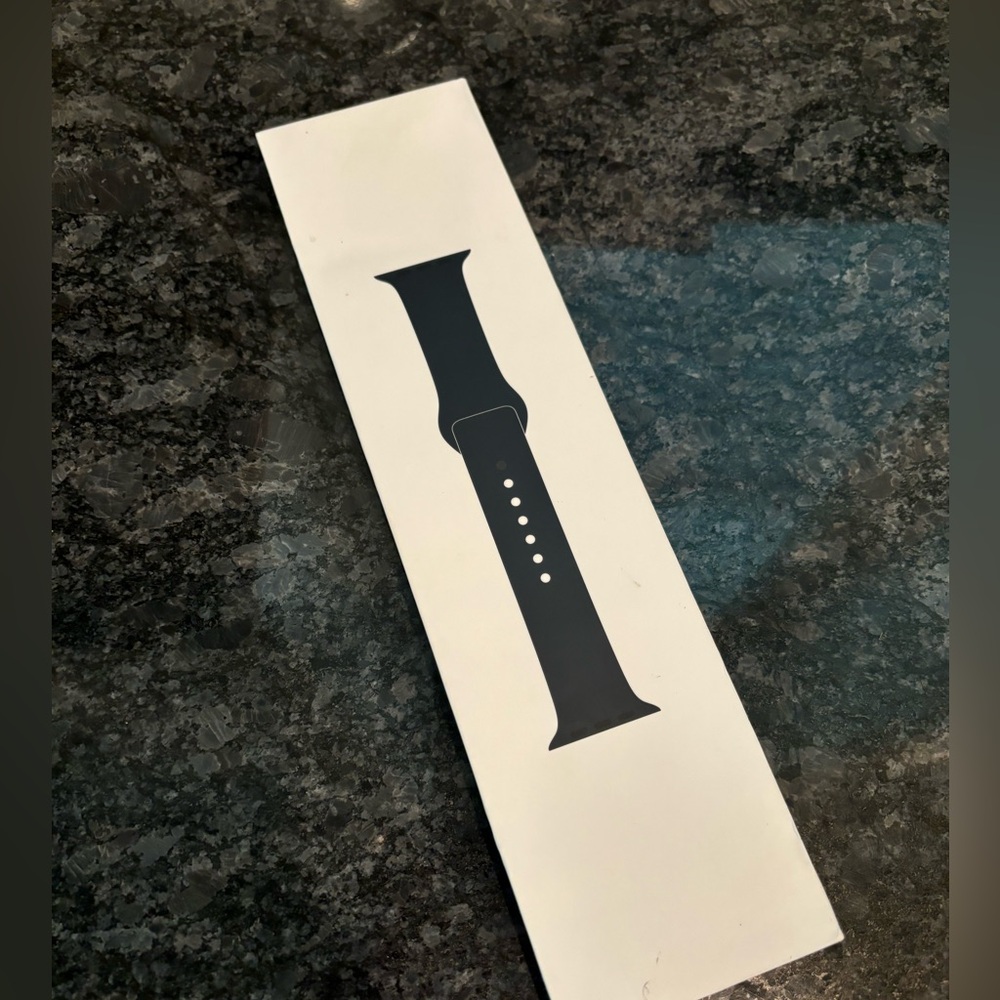 Apple Watch Band 41mm NEW